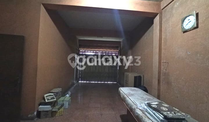 Rumah Raya Jemur Andayani Area Komersial