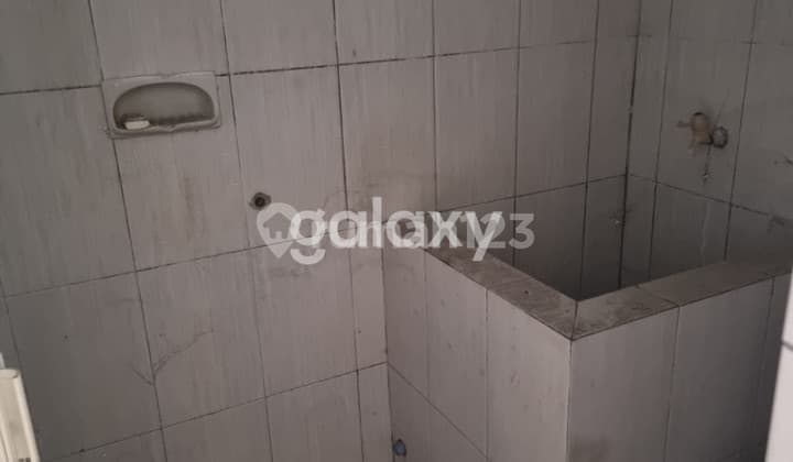 Rumah Siwalankerto . Daerah Kampus Petra.