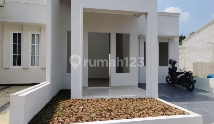 Rumah 1 Lantai Model.clasic di Pamulang