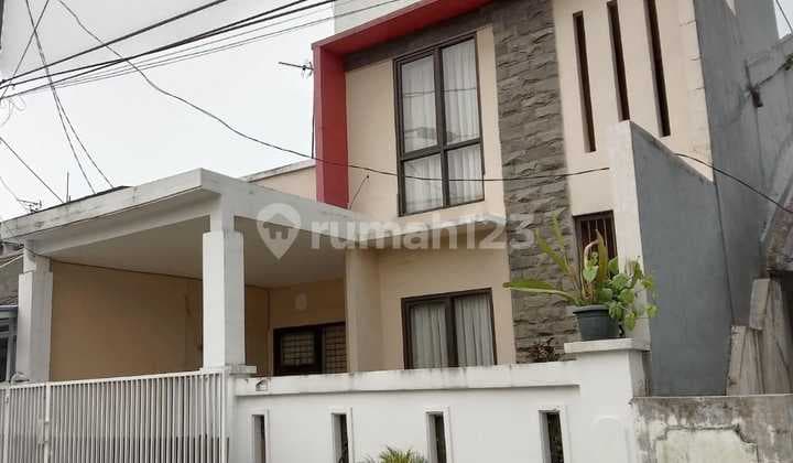 Rumah 2 Lantai di BSD Griya Loka, Tangerang