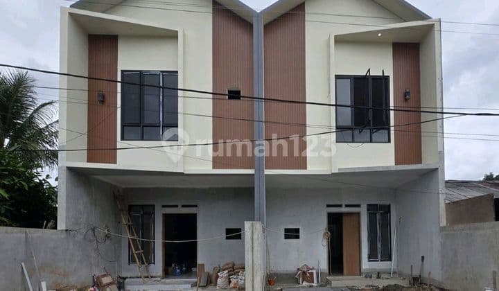 Sisa 1, Rumah 1 M Dalam Komplek Perumahan di Pagedangan