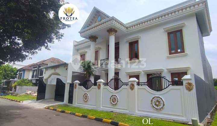 RUMAH MEWAH DIPUSAT KOTA LOKASI AMAT STRATEGIS DI PUSPITA LOKA, BSD
