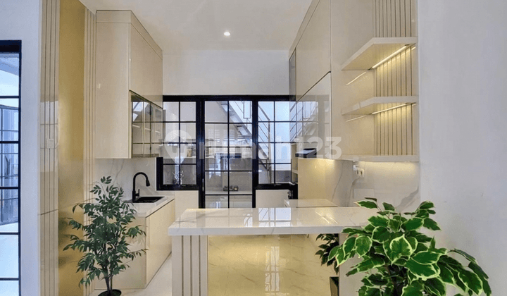 Dijual Rumah Dekat Sekolah Mentari Int'l School di Bintaro