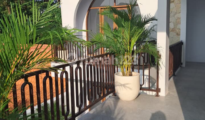 Unfurnished Villa in Padang Linjong Area