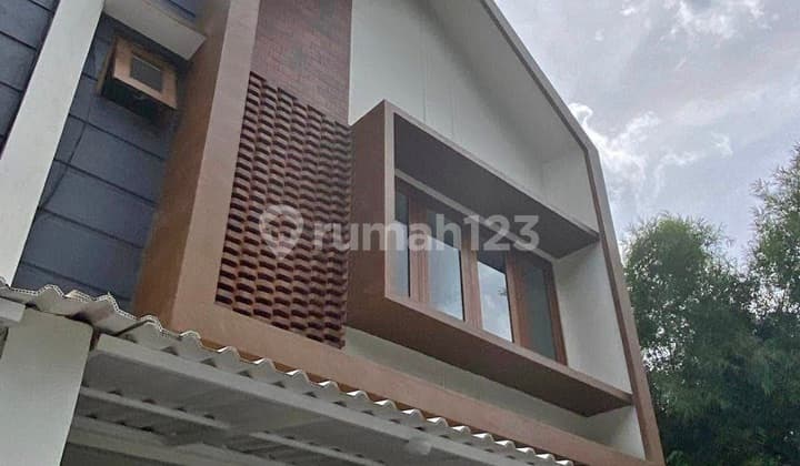 Residence dengan Konsep Villa di Kawasan dan Lingkungan Terbaik Sekarsari Denpasar Timur, Dekat Pantai Sanur