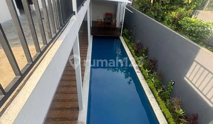 Villa For Rent In West Side Sanur
