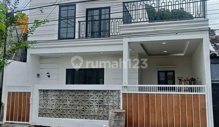 Rumah Baru 2 Lantai Sidakarya Denpasar Selatan