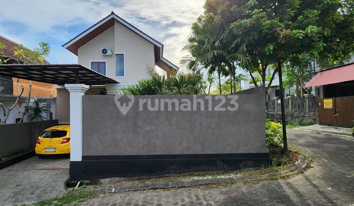 Modern House in Taman Mumbul Complex, Nusa Dua
