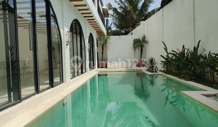 Modern Mediterranean-style Villa For Rent- Pererenan