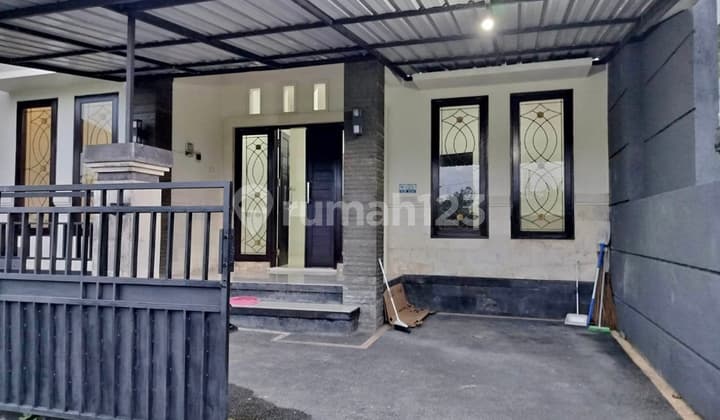 Dikontrakan Rumah Lokasi Cica - Abianbasedekat ke Canggu, Kuta, Seminyak