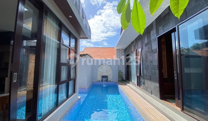 Freehold Luxurious Villa Close To Sport Hall With One Gate System At Taman Griya Jimbaran Bali