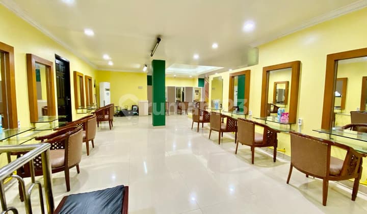 Rumah Cocok Untuk Usaha di Kebayoran Baru Jakarta Selatan