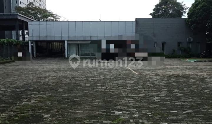 Showroom Dan Bengkel Strategis Siap Huni di Pasar Minggu Jakarta Selatan