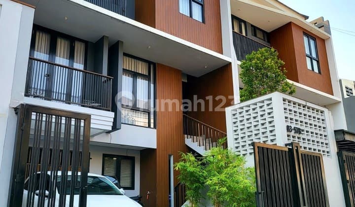 Rumah 3 Lantai Siap Huni di Ampera Jakarta Selatan