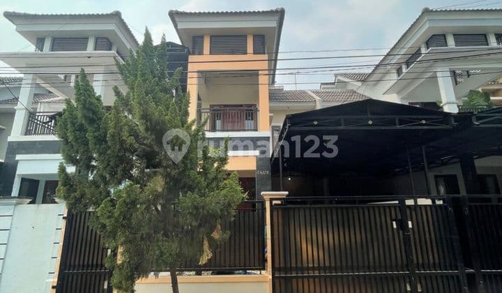 Rumah Cantik Minimalis Di Villa Galaxy Dekat Dengan Mall Grand Galaxy Park Bekasi