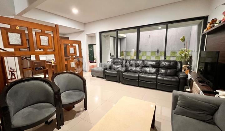 Rumah Dgn 2 Lantai Dalam Cluster di Bintaro Tangsel Sc-13531