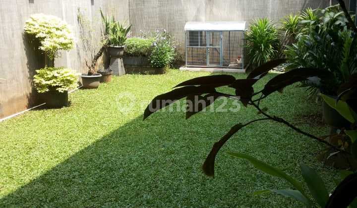 Rumah Mewah Dgn 2 Lantai di Bintaro Tangsel Gb-4416