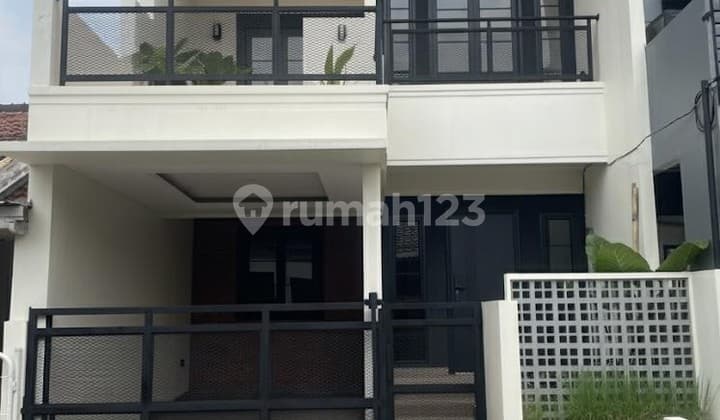 Jual Rumah 2 Lantai Siap Huni Minimalis di Cluster Graha Raya JS-17140