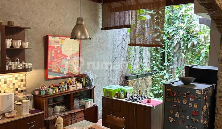 Rumah Cantik Open Space di Bintaro Jaya Tangsel Ut-17823
