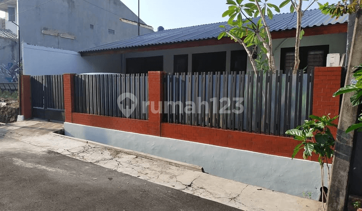 Rumah 1 Lantai Siap Huni di Sektor 5 Bintaro Tangsel Ip-17425