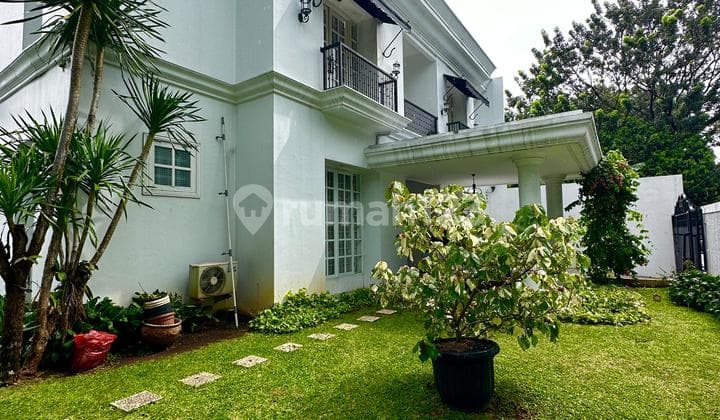 House with Swimming Pool in Kebayoran Lama South Jakarta As-17362