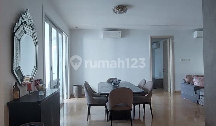 Rumah Premium Plus Swimming Pool di Menteng Bintaro Jaya UT-16891