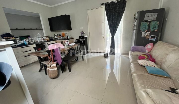 Rumah Asri Modern Split Level Siap Huni di Kebayoran Bintaro Sektor 7 GB-17280