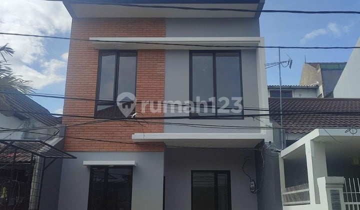Rumah Brand New Kekinian Siap Huni Akses Mudah di Sektor 5 Bintaro Jaya AM-16220