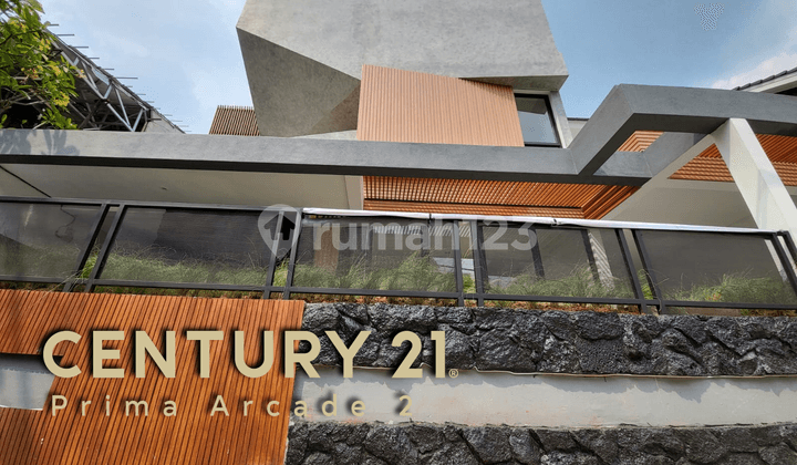 Rumah Brand New Ada Swimming Pool di Bintaro Tangsel Sc-11479