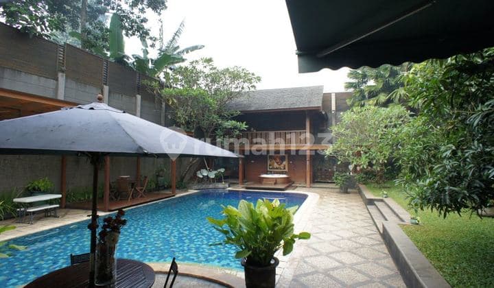 Rumah Dgn Tanah Luas & Swimming Pool di Bintaro Tangsel Wm-11512