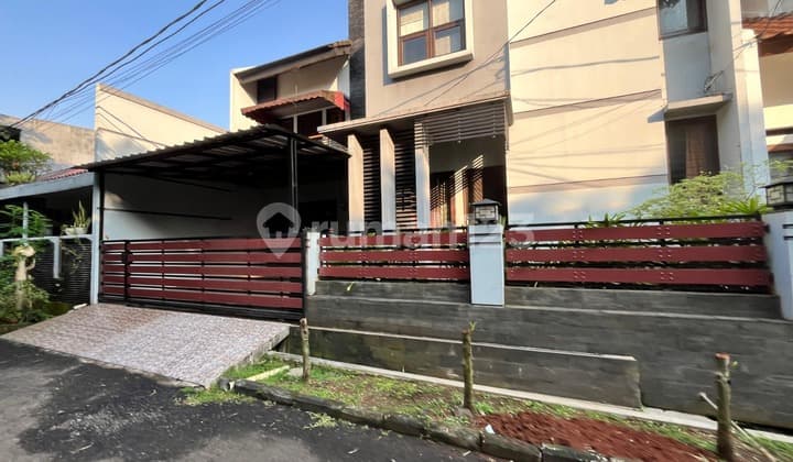 Rumah Dekat Akses Stasiun KRL di Bintaro Tangsel Om-17266