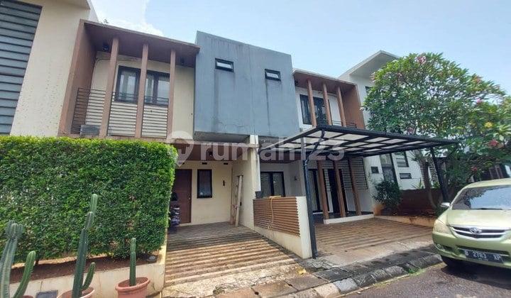 House in Ciputat, 5 Km to Mrt Lebak Bulus