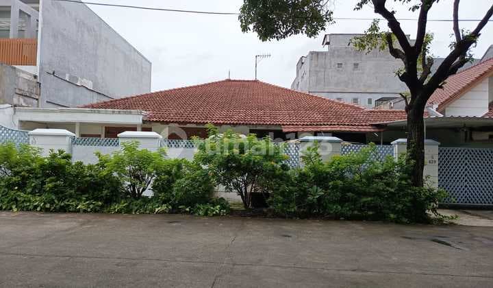 Dijual Rumah Siap Huni dengan Lebar Jalan 8M