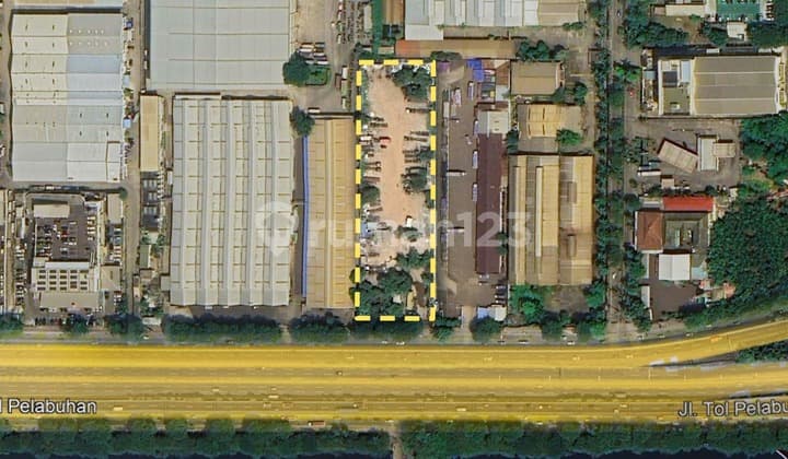 For Sale Premium Land on Yos Sudarso Main Road, North Jakarta