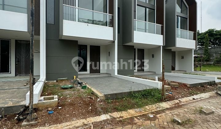 Brand New Primary House Cluster Kebayoran. Free Tax and Notary Fees.