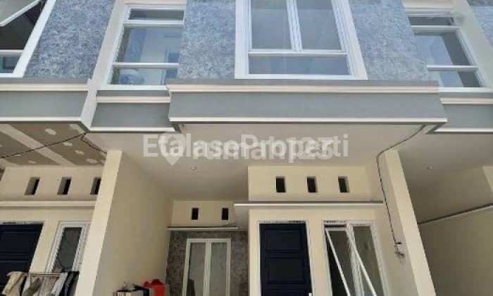 Rumah Baru 2 Lantai Di Ploso Timur