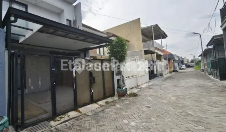 Jual Rumah 2 Lantai Baru Direnovasi - Gunung Anyar Tambak