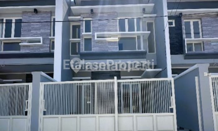 Dijual Rumah Baru Minimalis Lebar 6 Di Perumahan Nginden Intan Timur