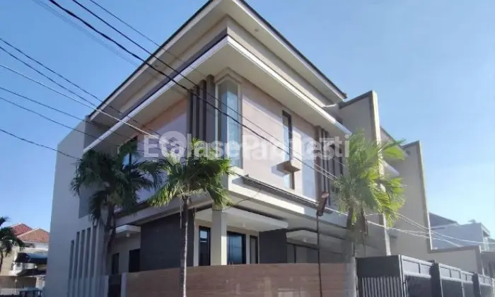 Jual Rumah Baru Sutorejo
