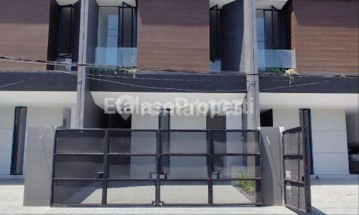 Jual Rumah Baru Kutisari