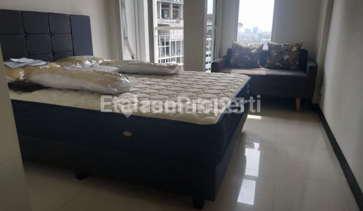 For Rent: East Coast Mansion Apartment