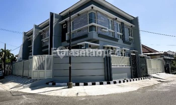 Dijual Rumah Baru Minimalis Lebar 8 Hook Di Perumahan Nginden Intan Timur