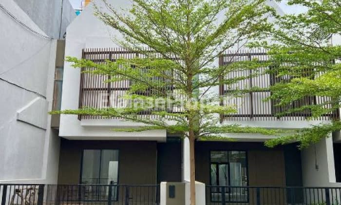 Satu satunya Shm Rumah Baru Tropical Design Di Ngagel Jaya