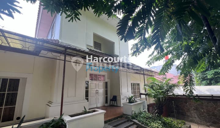 FOR SALE QUICK CLASSIC HOUSE IN STRATEGIC KEBAYORAN BARU AREA Hey Boss, Perfect for Business, Come On, Build and Start Your Business Here!!