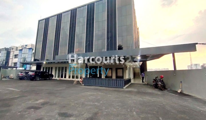 Dijual Gedung Ruko Lokasi Strategis Area Cawang Nih Tan , Yuukk Jajan Gedung Kantor Lagi Tan