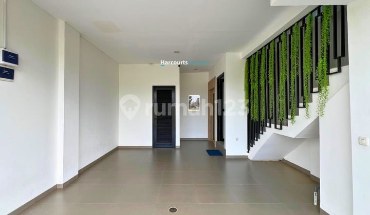 For Sale Brand New APARTHOUSE AMERICAN CLASSIC AREA PEJATEN Hey Boss, Sure You Don't Want to Own a 2M House in Pejaten, South Jakarta??