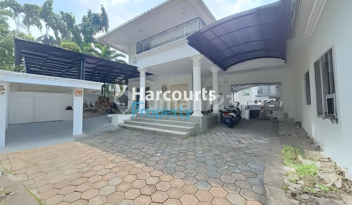 FOR SALE Classic House AREA MENTENG Nih , Bisa Untuk Usaha Kos-Kosan Loh BossQue !!