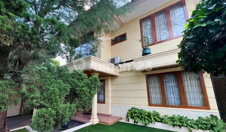 Dijual Turun Harga Rumah Klasik Terawat 2 Lantai Area Jl. Abdul Kodir Cipete