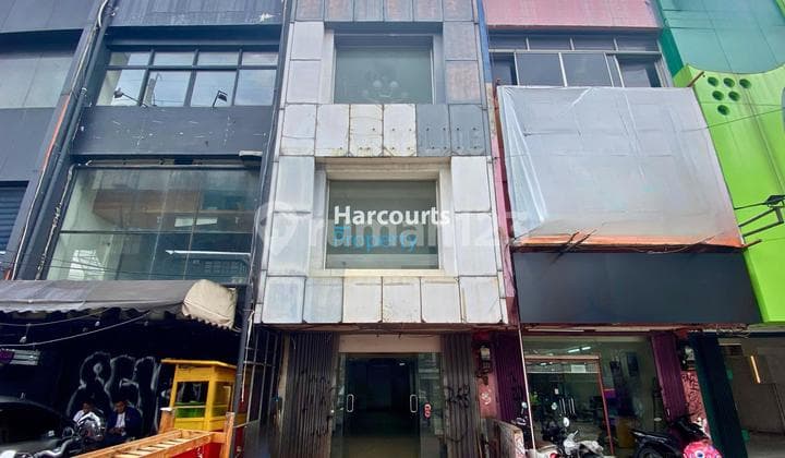 For Sale 3.5 Story Shop House in Fatmawati Area
