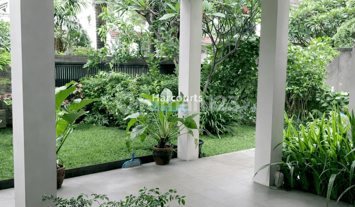 Disewakan Rumah Modern Terawat Area Jl. Mirah Hati Permata Hijau